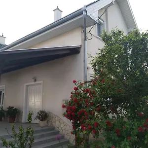 https://berta-apartmanhazak.hotels-hajduszoboszlo-hungary.com